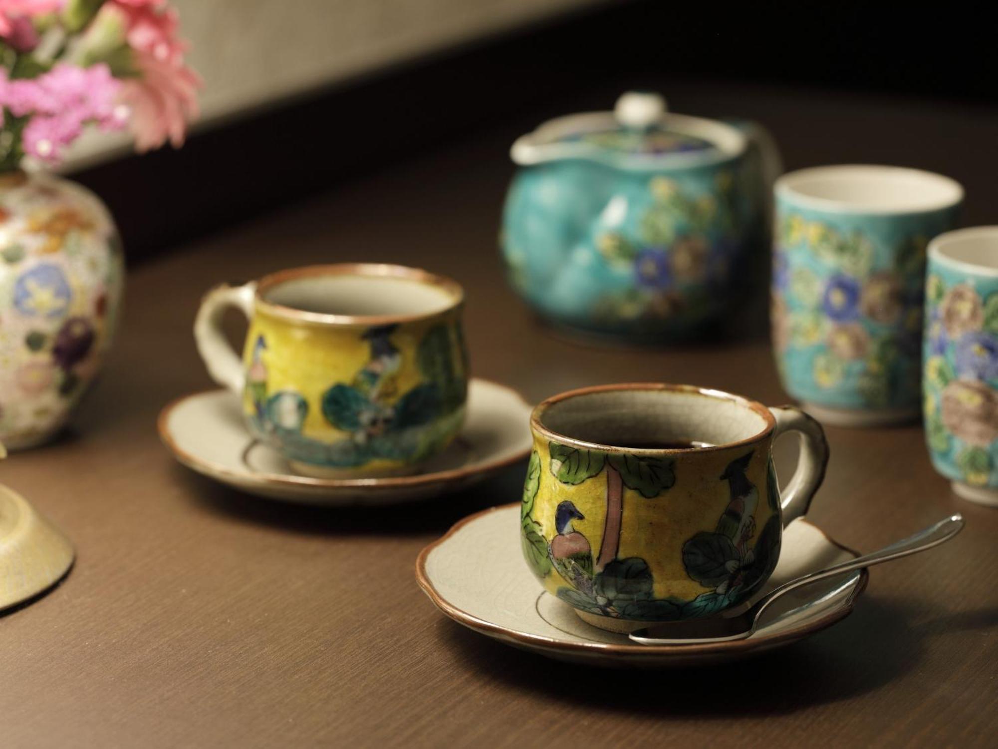 가나자와 하쿠초로 호텔 산라쿠 외부 사진 Teaware
