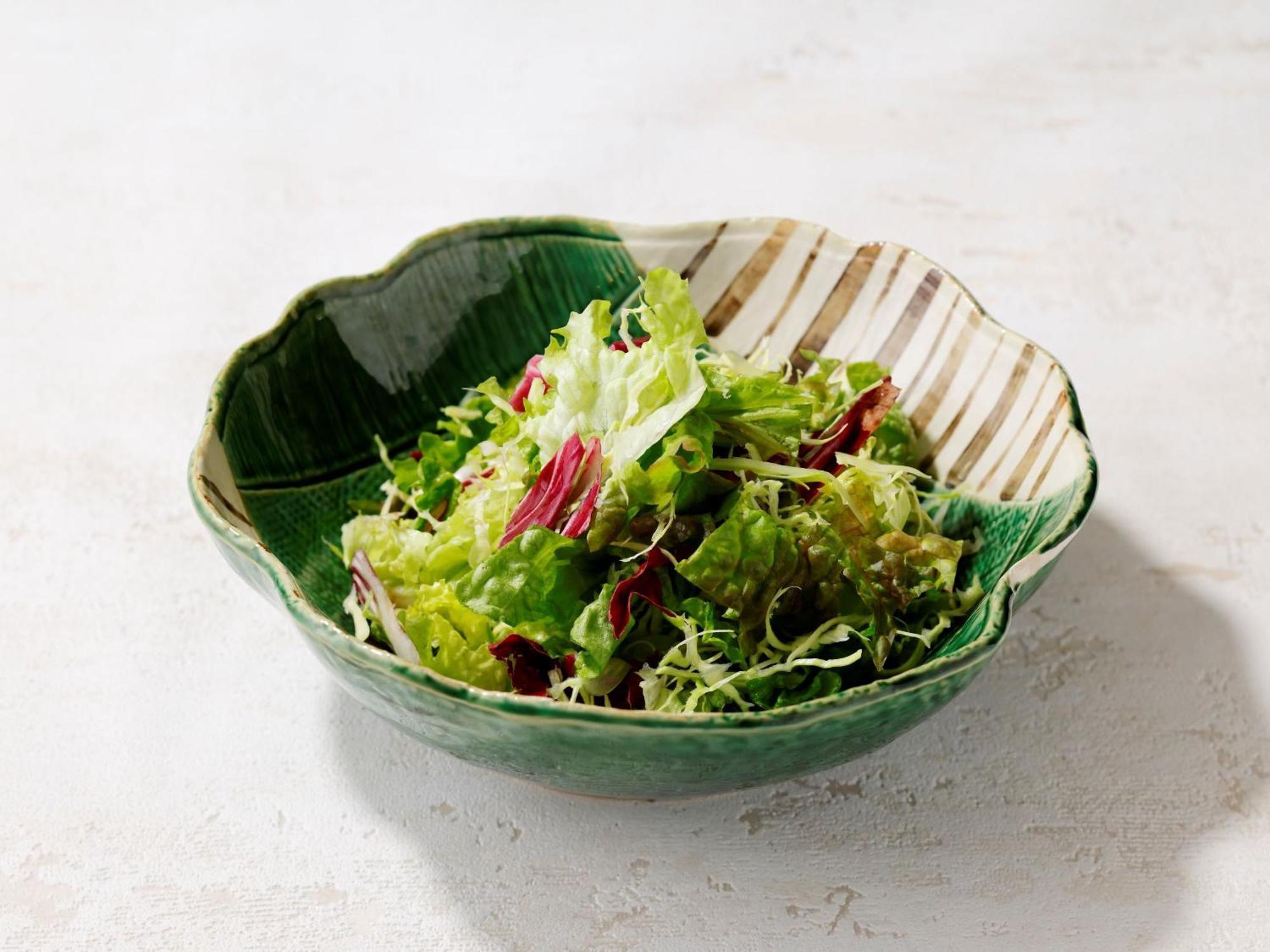 가나자와 하쿠초로 호텔 산라쿠 외부 사진 A salad of mizuna